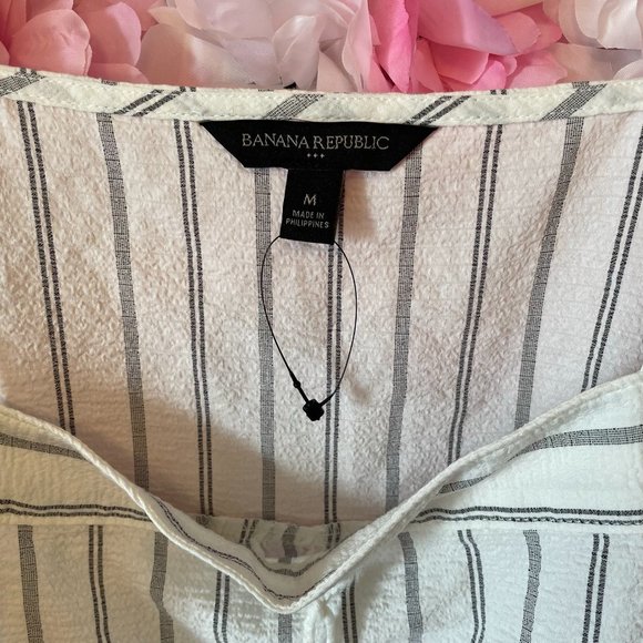 Banana Republic 2 Top Bundle Striped Tops Size Medium - Picture 2 of 10